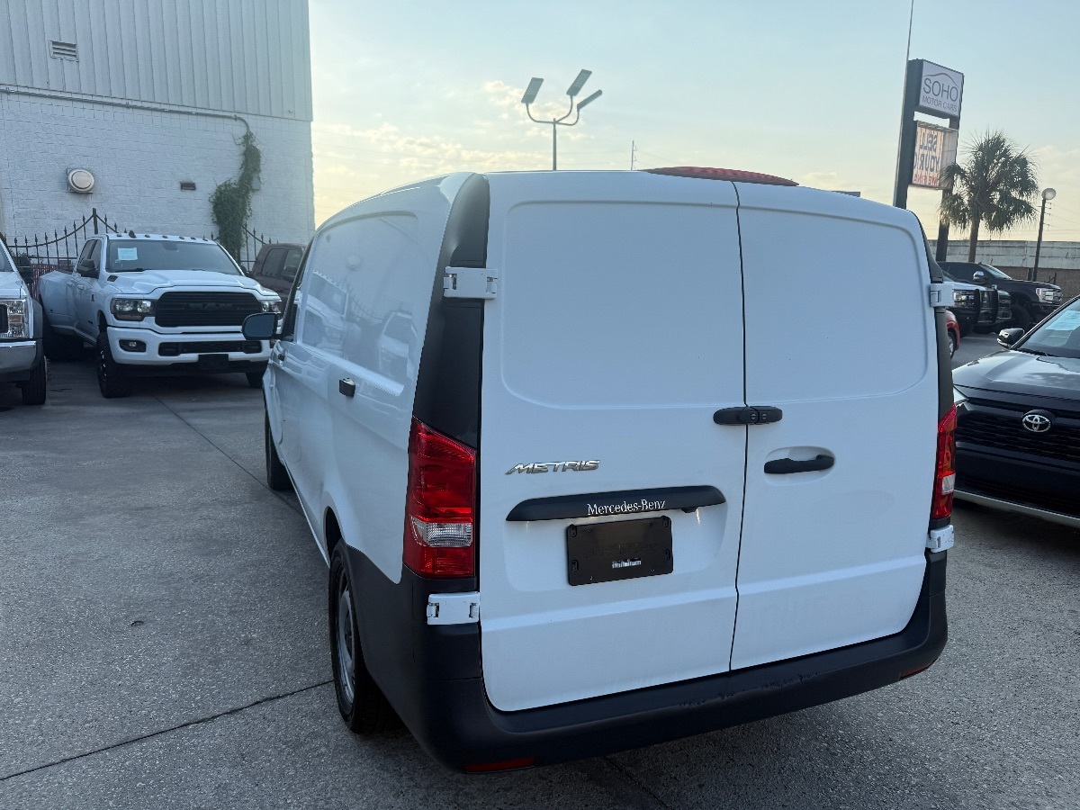 2020 Mercedes Benz Metris Cargo Van photo 3