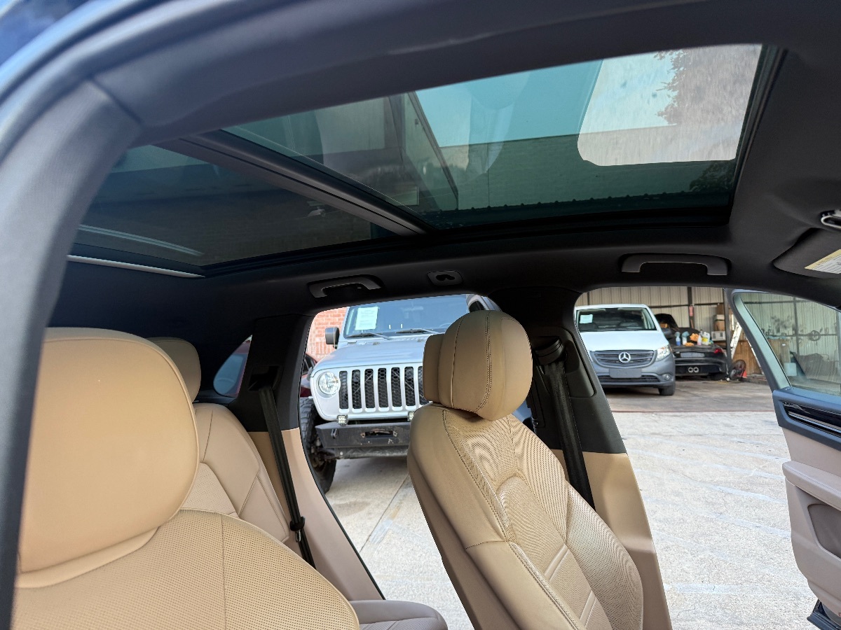 2021 Porsche Cayenne S photo 12