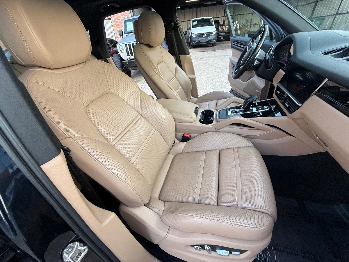 2021 Porsche Cayenne S photo 14