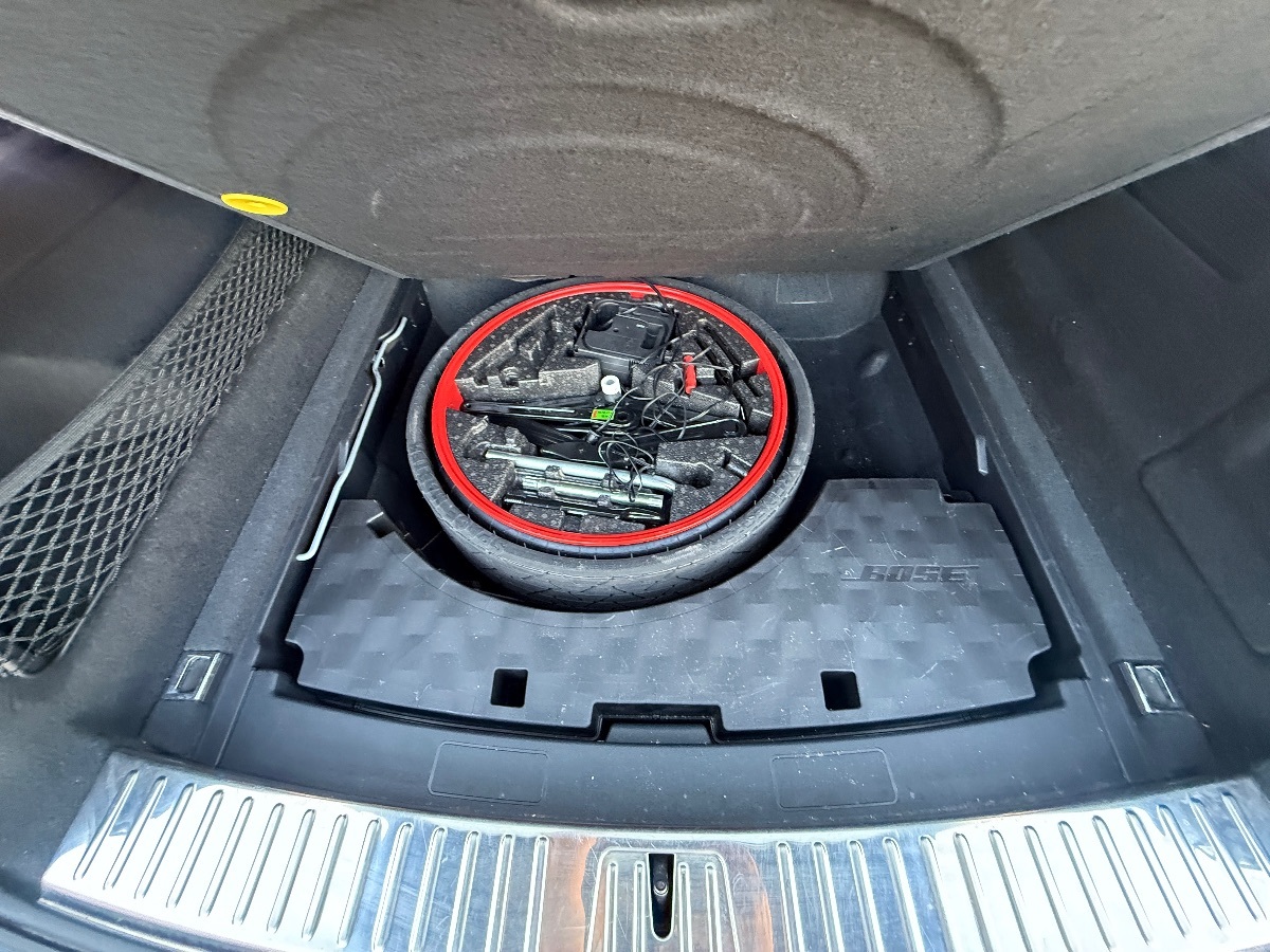 2021 Porsche Cayenne S photo 17