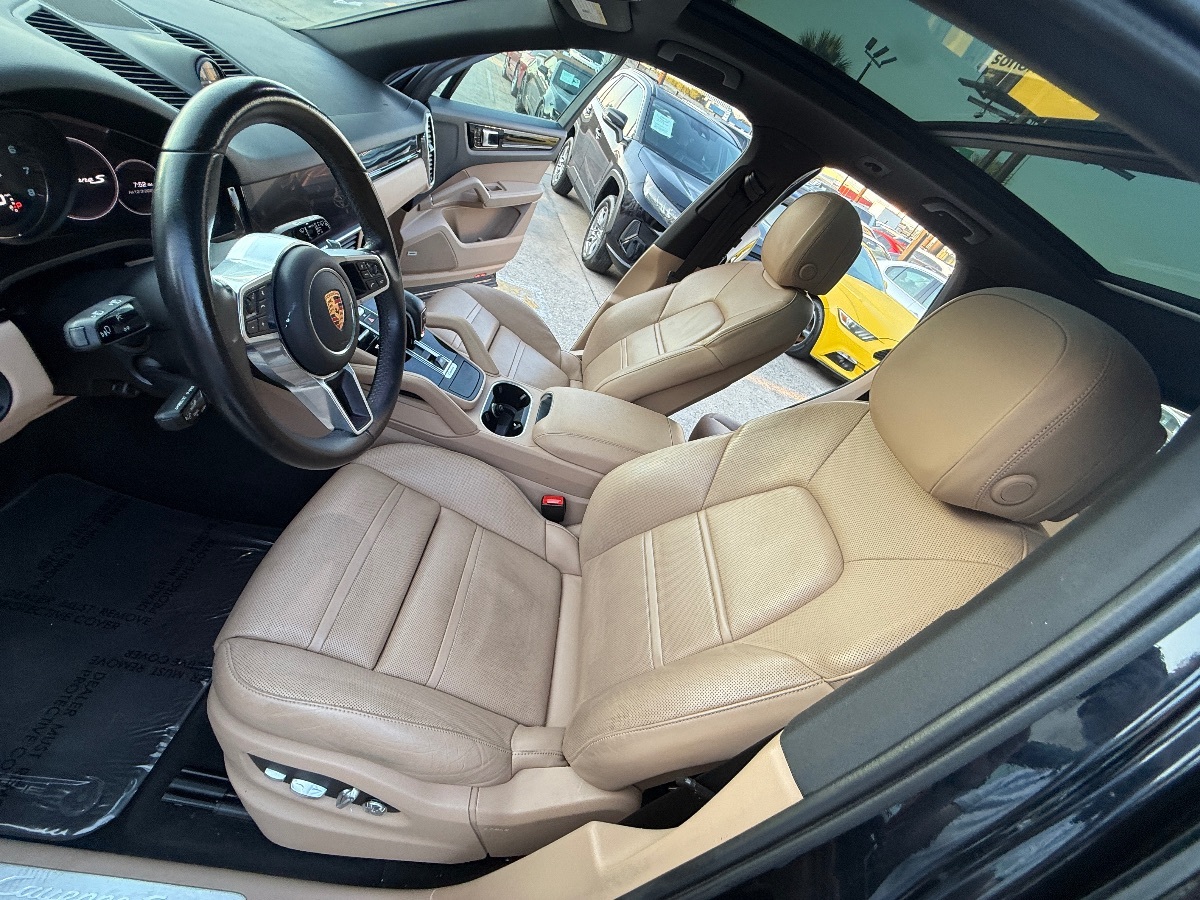 2021 Porsche Cayenne S photo 24