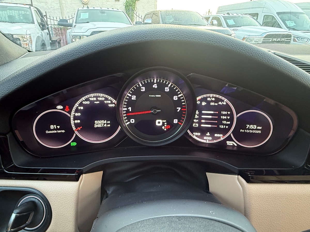 2021 Porsche Cayenne S photo 31