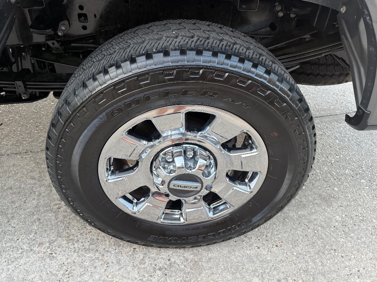 2024 Ford F-350 Lariat photo 13