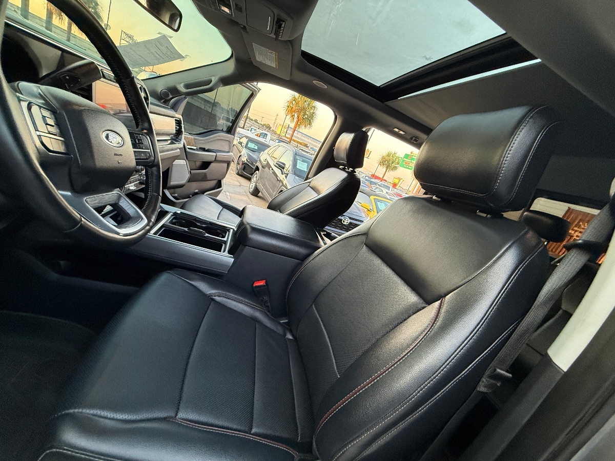 2024 Ford F-350 Lariat photo 31