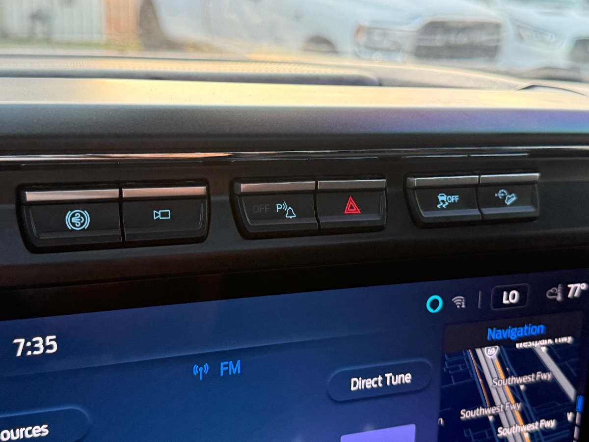 2024 Ford F-350 Lariat photo 37