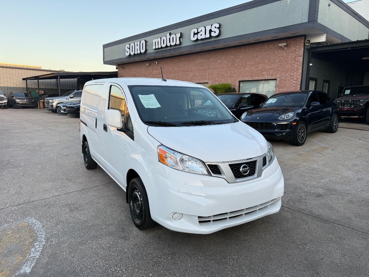 2021 Nissan NV200 SV photo 3