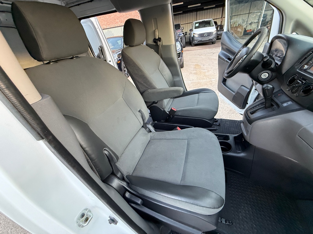 2021 Nissan NV200 SV photo 13