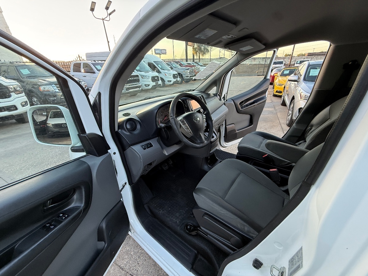2021 Nissan NV200 SV photo 17