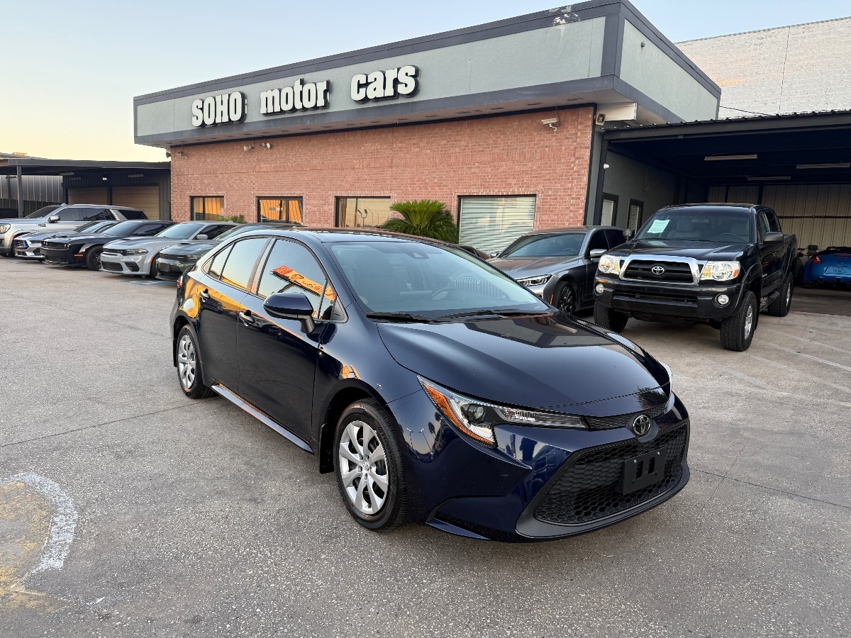 2022 Toyota Corolla LE SE photo 2