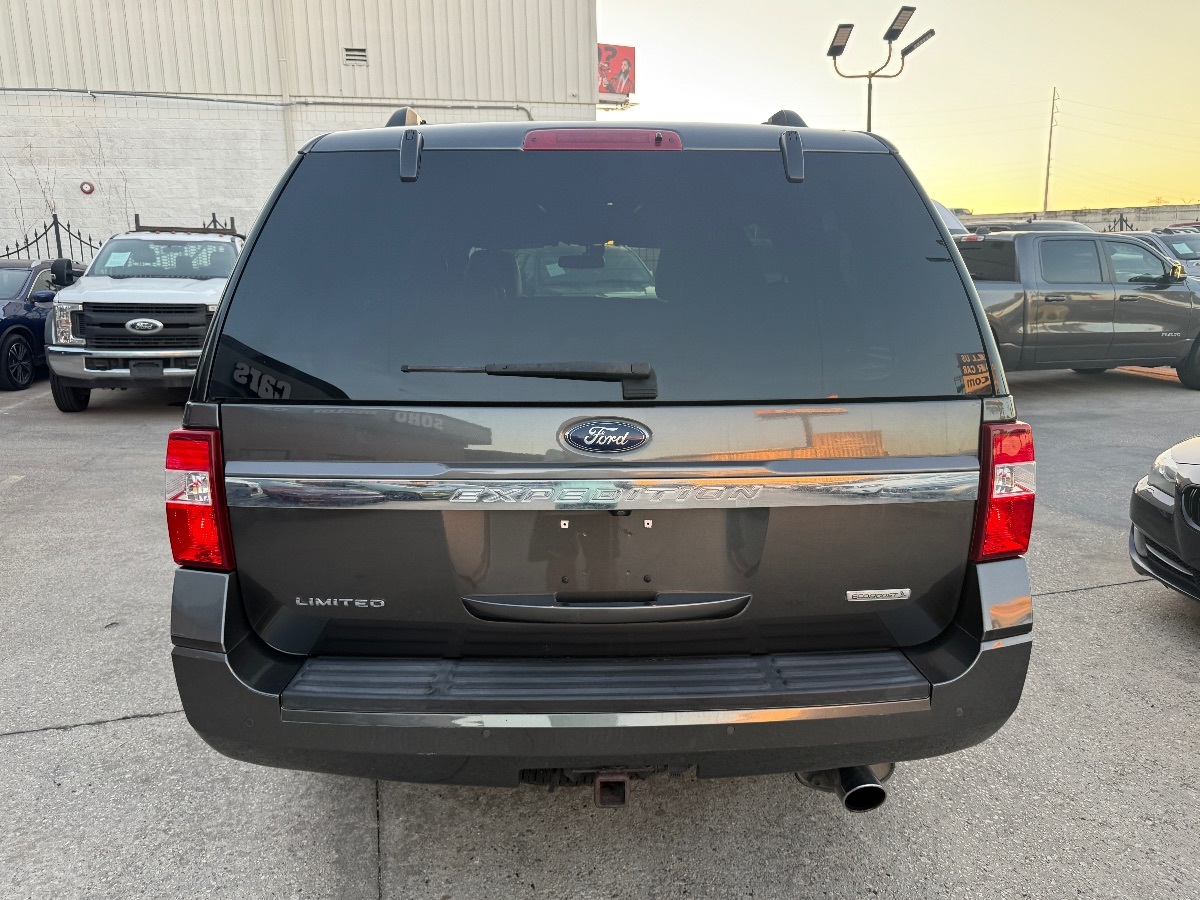 2017 Ford Expedition Limited photo 2