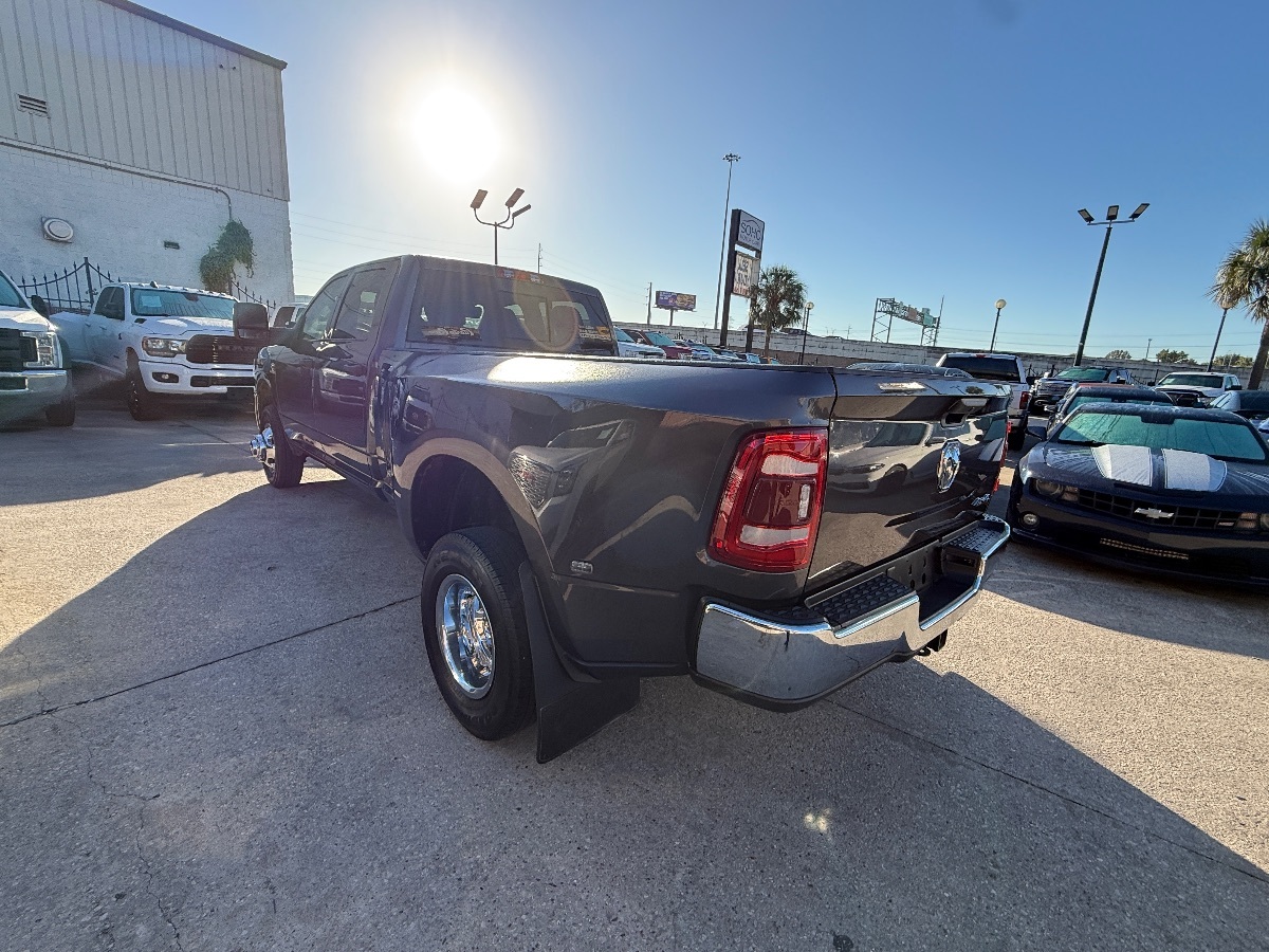 2024 Ram 3500 Tradesman photo 4