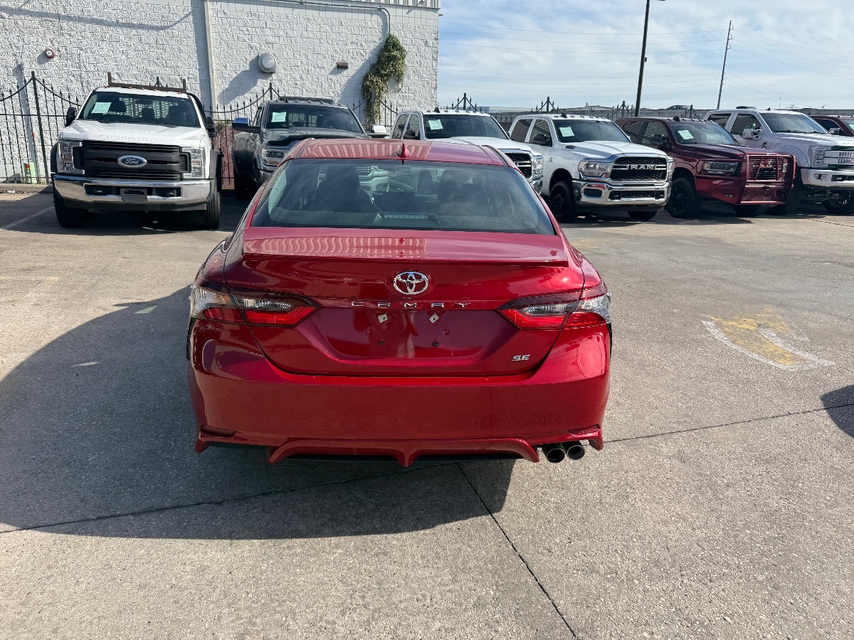 2023 Toyota Camry SE photo 2