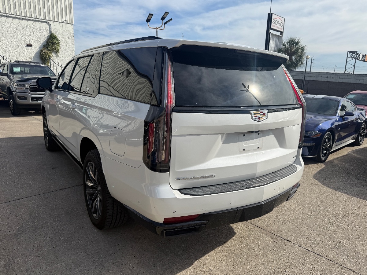 2022 Cadillac Escalade ESV Sport photo 4