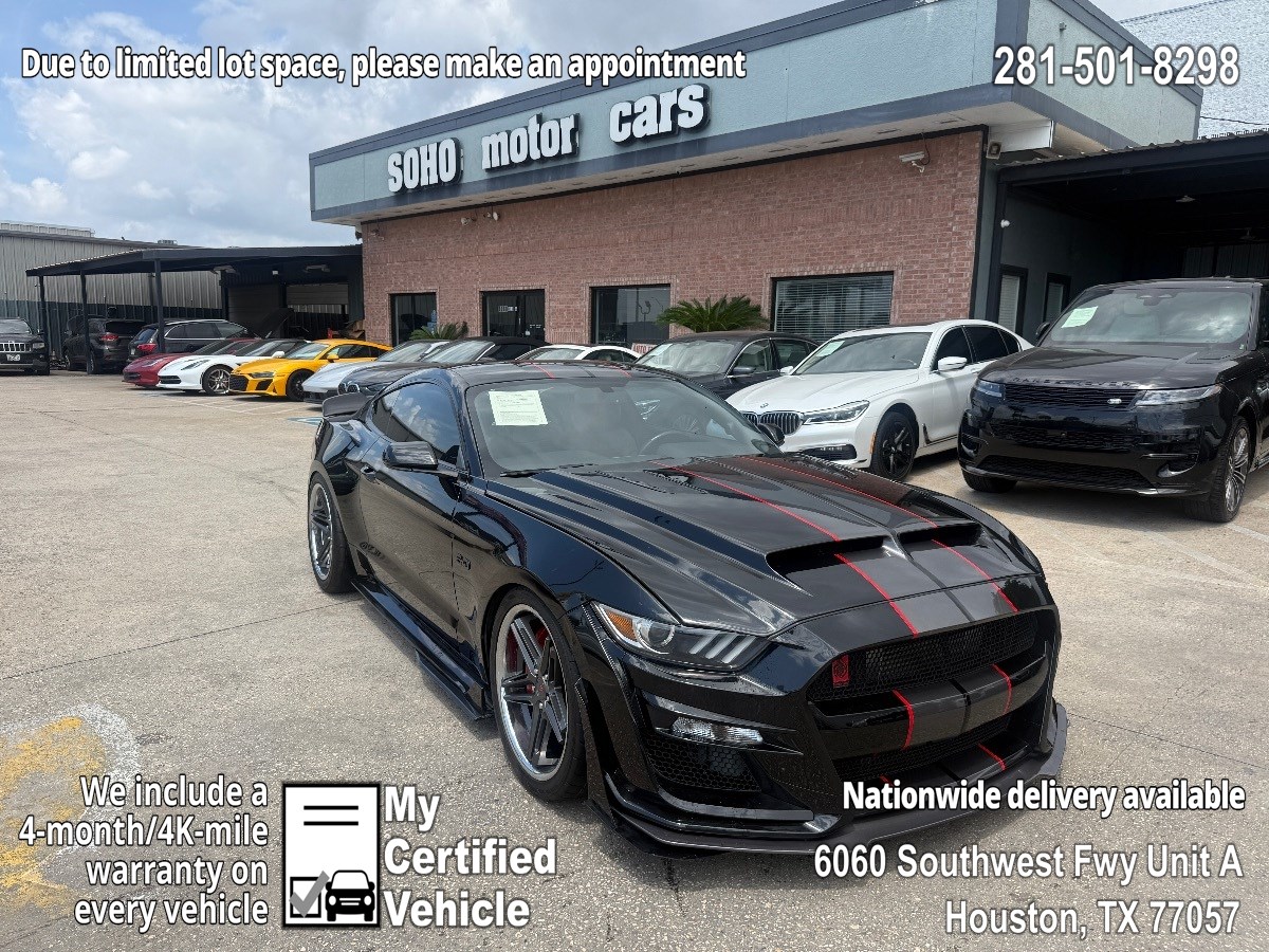 2017 Ford Mustang GT Coupe's photo