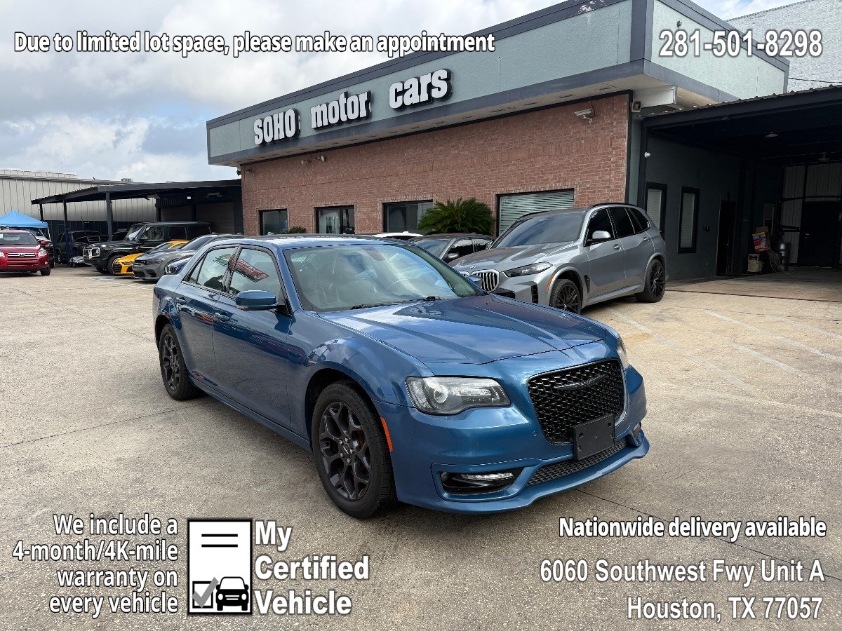 2021 Chrysler 300 Touring L AWD's photo