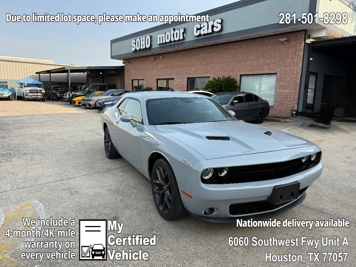 2021 Dodge Challenger SXT Auto's photo