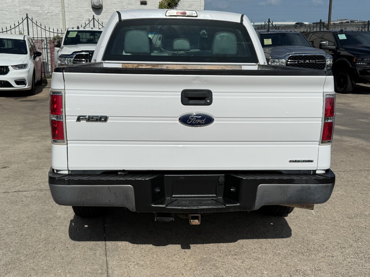 View vehicle photo 5