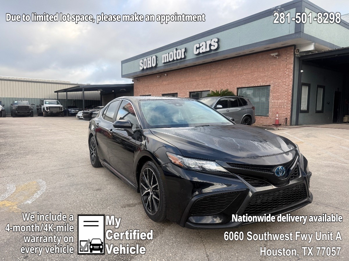 2024 Toyota Camry Hybrid SE