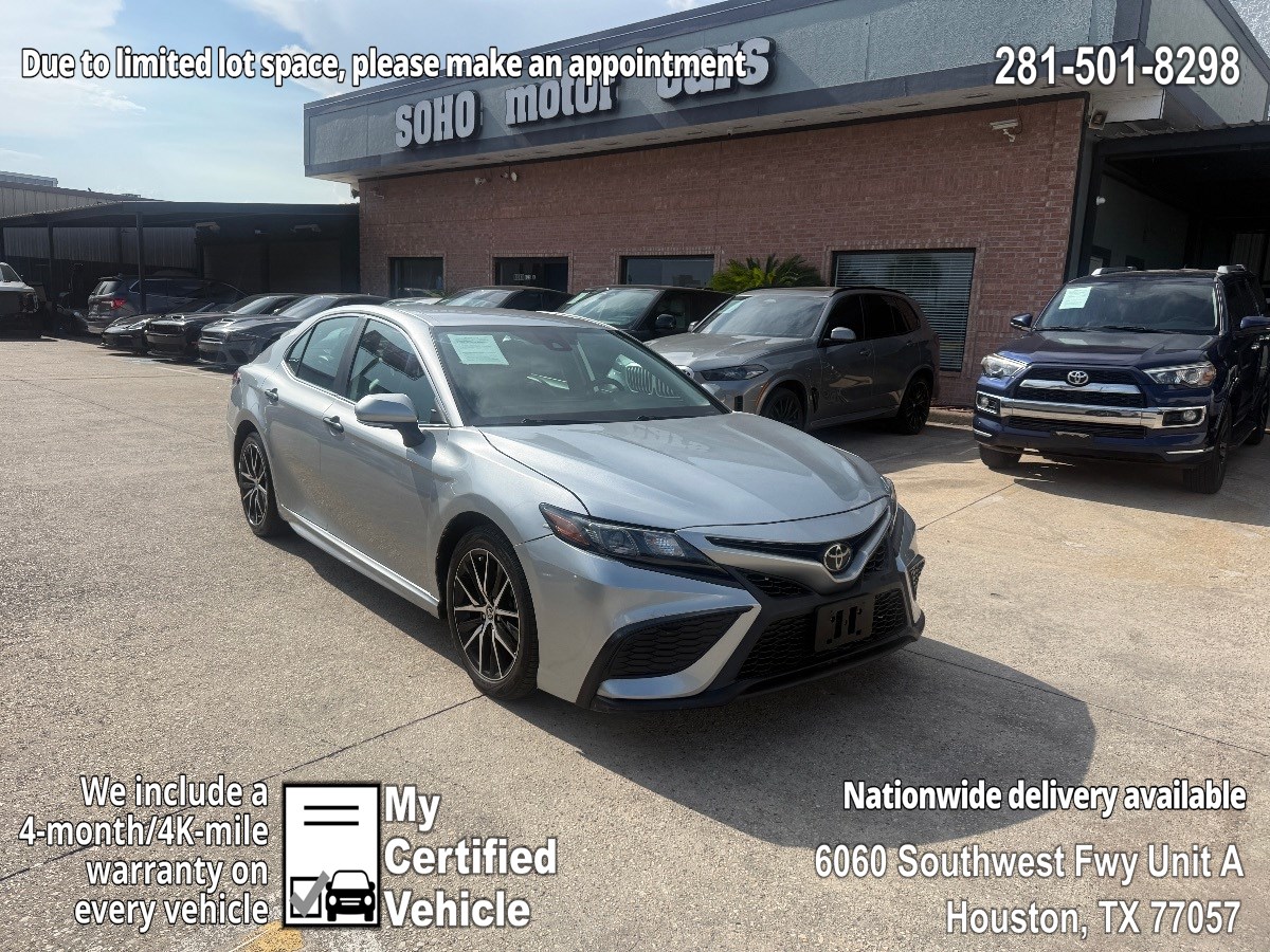 2022 Toyota Camry SE