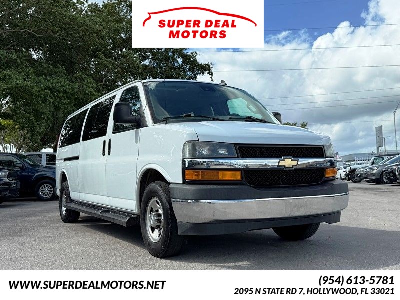 2020 Chevrolet Express Passenger LT