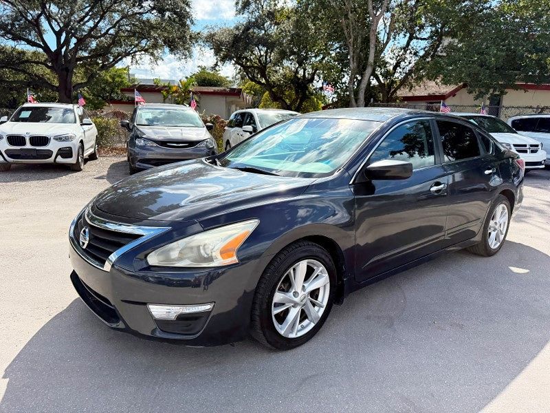 2014 Nissan Altima 2.5 SV photo 9