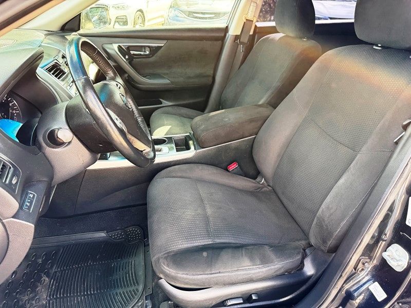 2014 Nissan Altima 2.5 SV photo 13