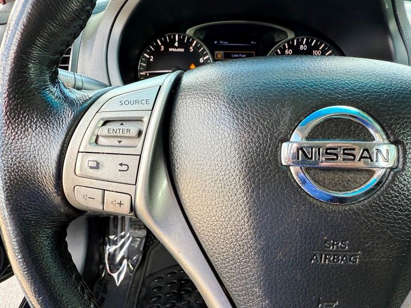 2014 Nissan Altima 2.5 SV photo 23