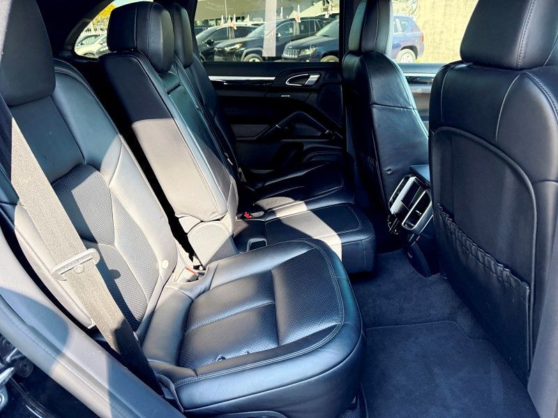2018 Porsche Cayenne S - Photo 15