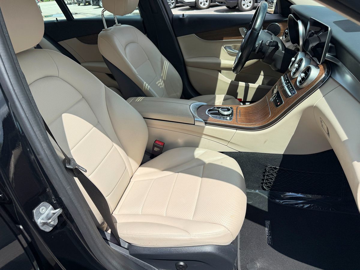 2020 Mercedes-Benz C-Class Sedan C300 - Photo 16