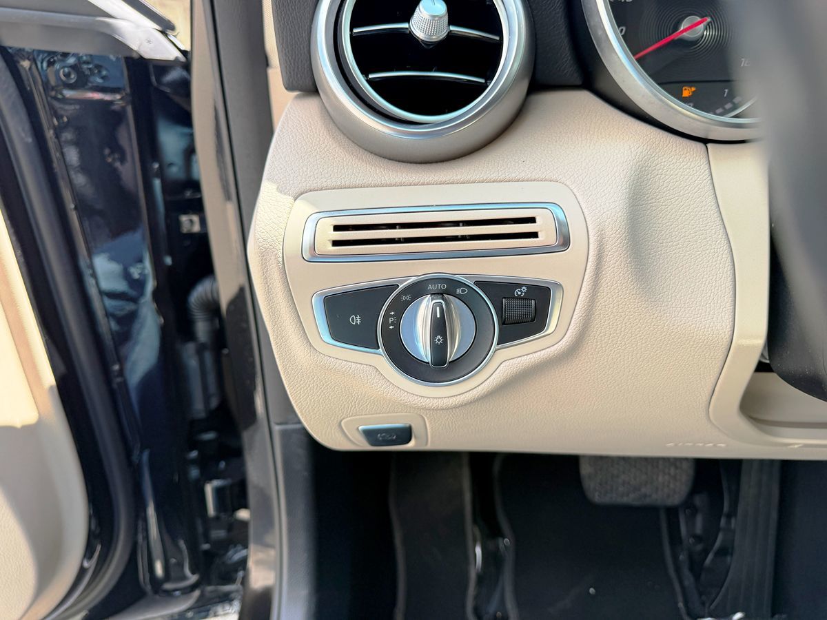 2020 Mercedes-Benz C-Class Sedan C300 - Photo 31