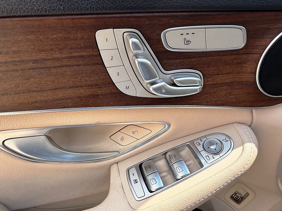 2020 Mercedes-Benz C-Class Sedan C300 - Photo 32