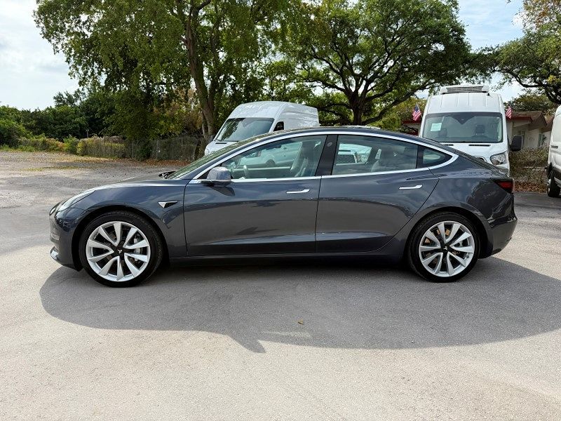 2018 Tesla Model 3 Mid Range photo 8
