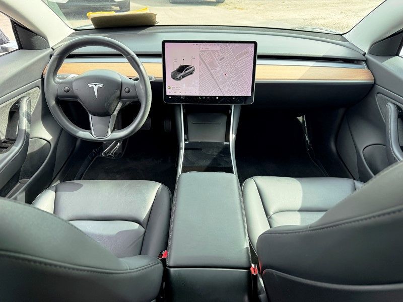 2018 Tesla Model 3 Mid Range photo 19