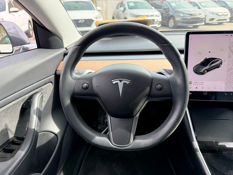 2018 Tesla Model 3 Mid Range photo 20