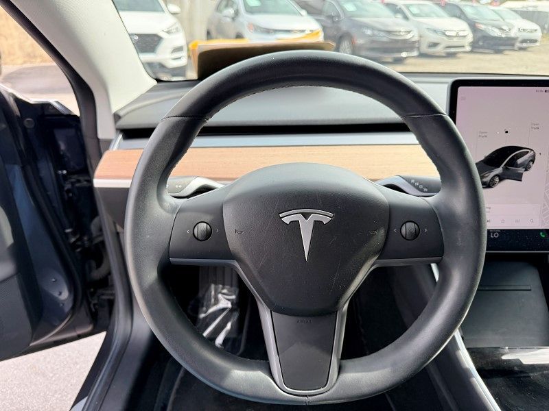 2018 Tesla Model 3 Mid Range photo 21