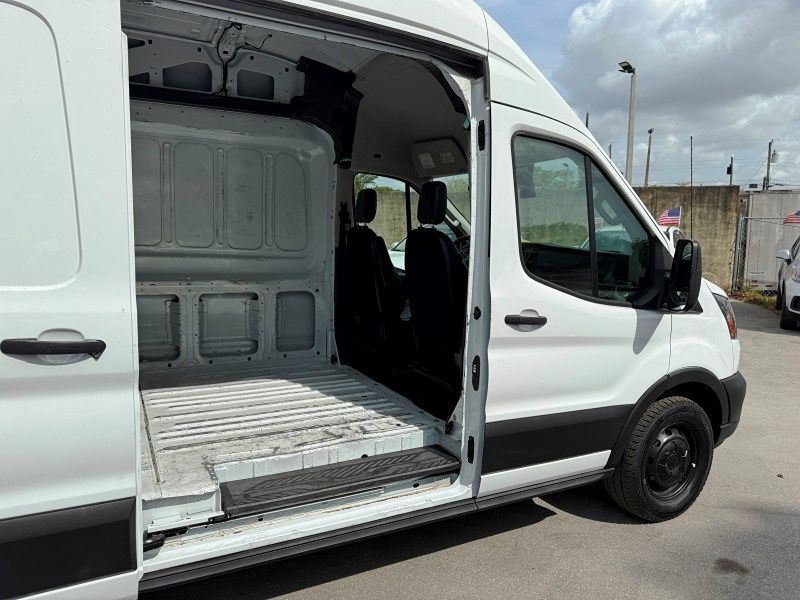 2023 Ford Transit Cargo Van photo 29