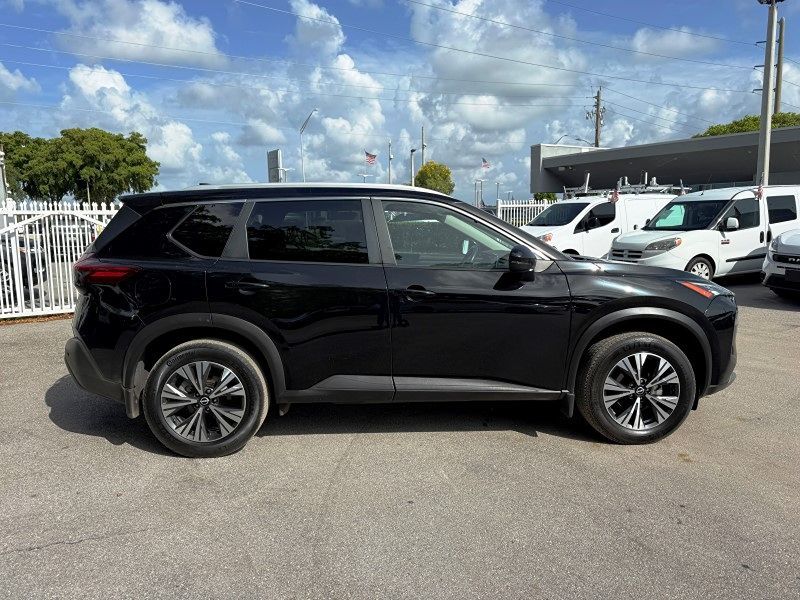 2022 Nissan Rogue SV - Photo 4