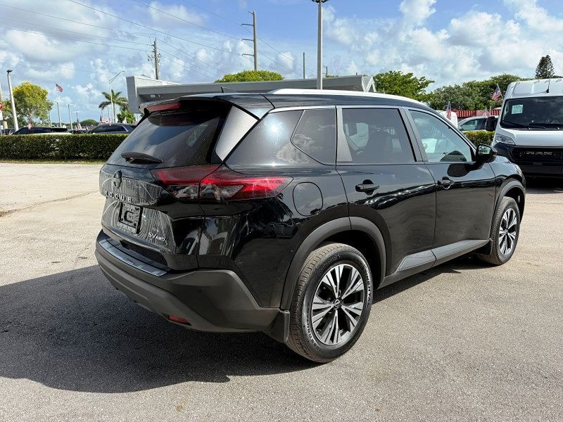 2022 Nissan Rogue SV - Photo 5