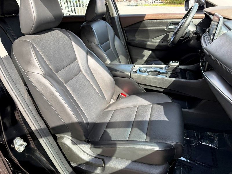 2022 Nissan Rogue SV - Photo 16