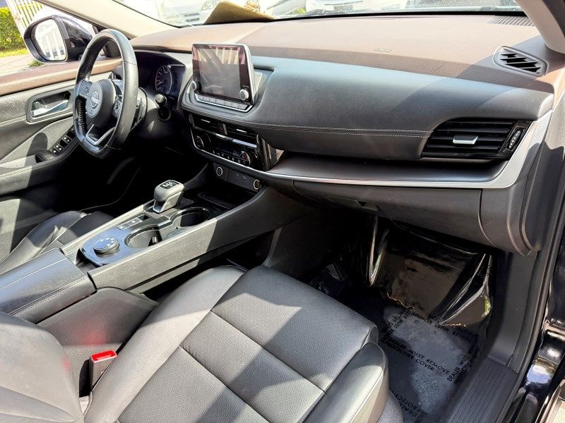 2022 Nissan Rogue SV - Photo 17