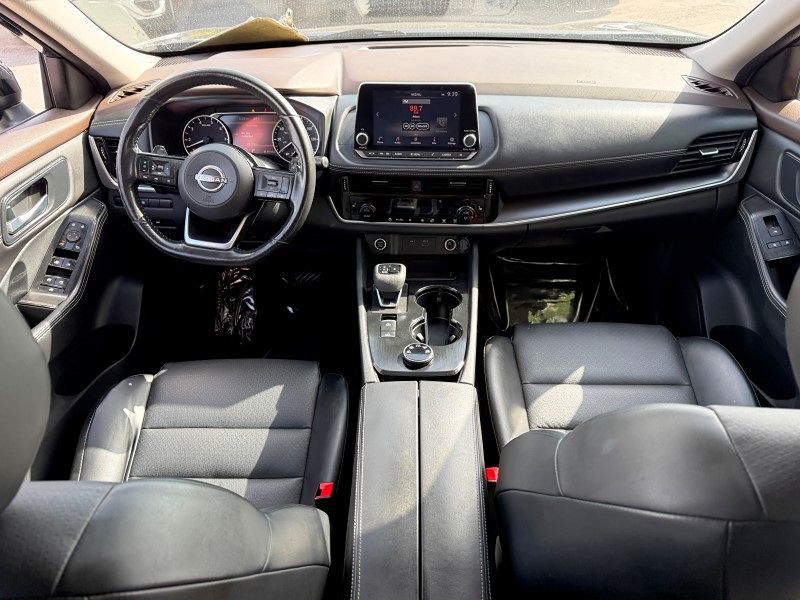 2022 Nissan Rogue SV - Photo 18