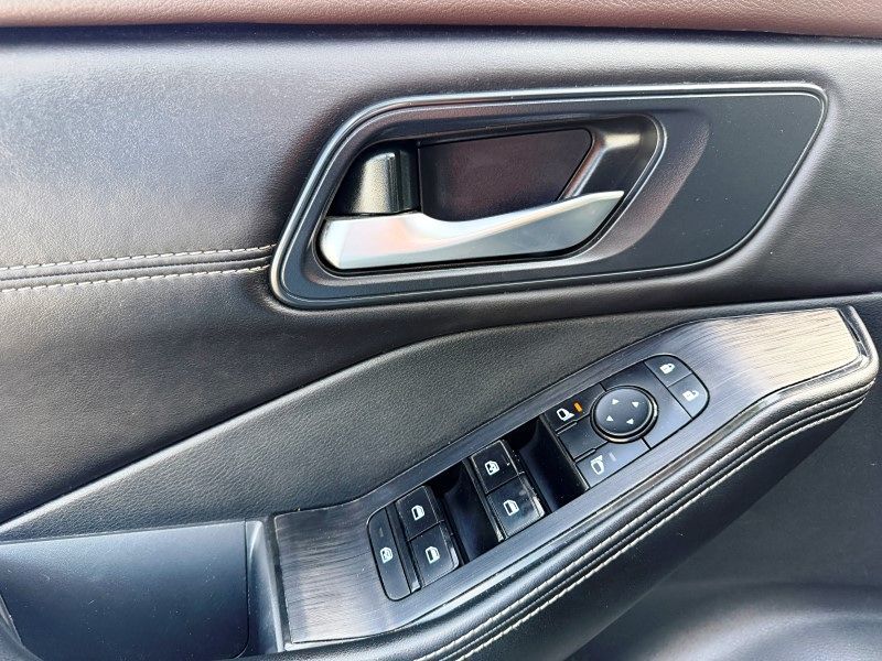 2022 Nissan Rogue SV - Photo 30