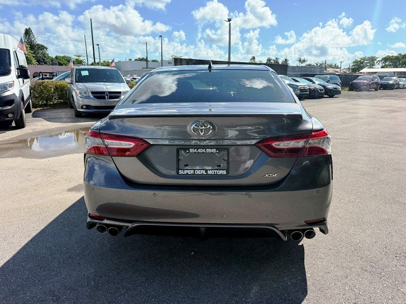 2019 Toyota Camry XSE - Photo 6