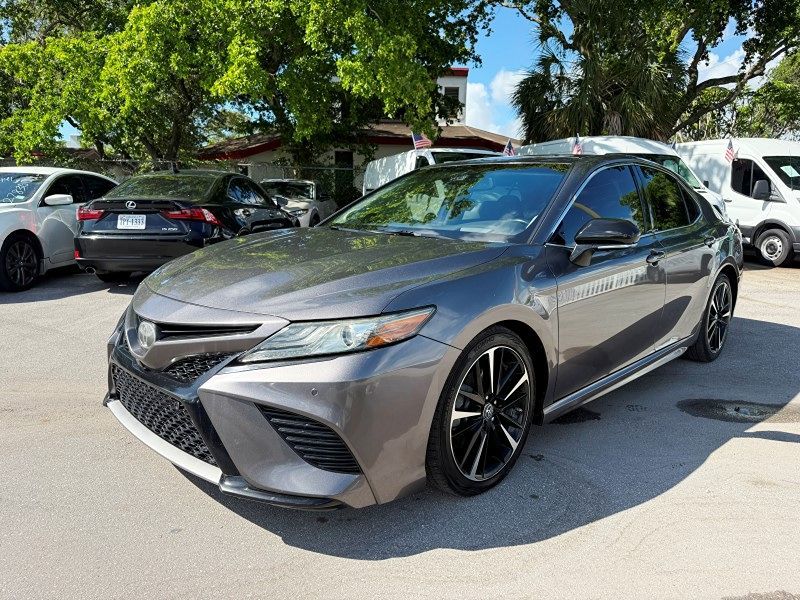 2019 Toyota Camry XSE - Photo 9