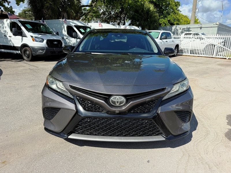 2019 Toyota Camry XSE - Photo 10