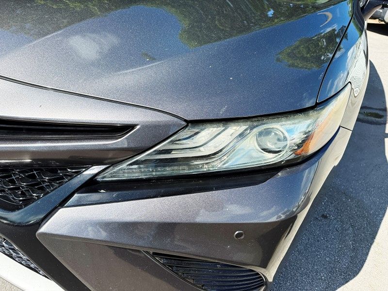 2019 Toyota Camry XSE - Photo 11