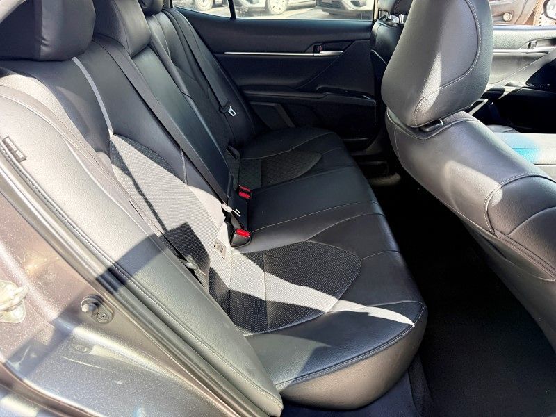 2019 Toyota Camry XSE - Photo 15