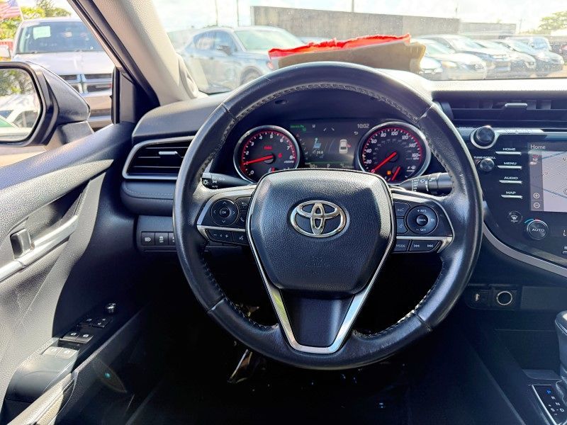 2019 Toyota Camry XSE - Photo 19