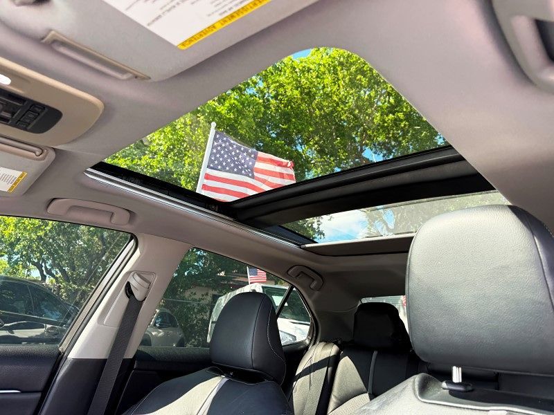 2019 Toyota Camry XSE - Photo 20
