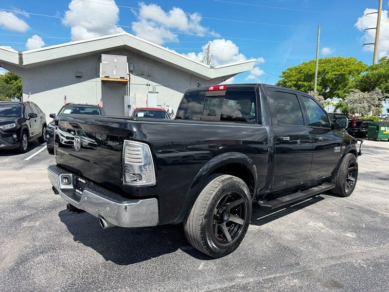 2018 Ram 1500 Laramie photo 2